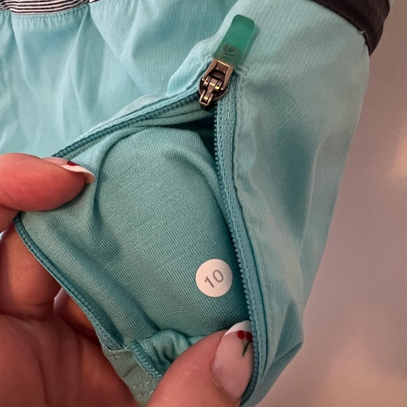 vintage lululemon shorts - Picture 4 of 6